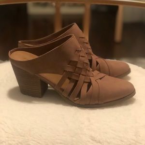 Womens nude mule size 7.5